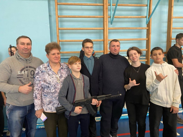 Муниципальные соревнования  по разборке – сборке автомата Калашникова.