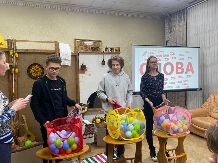 Интеллектуальная игра "Квиз-Плиз".