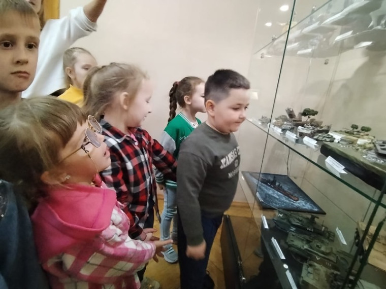 Экскурсия в Новомосковский археологический музей.