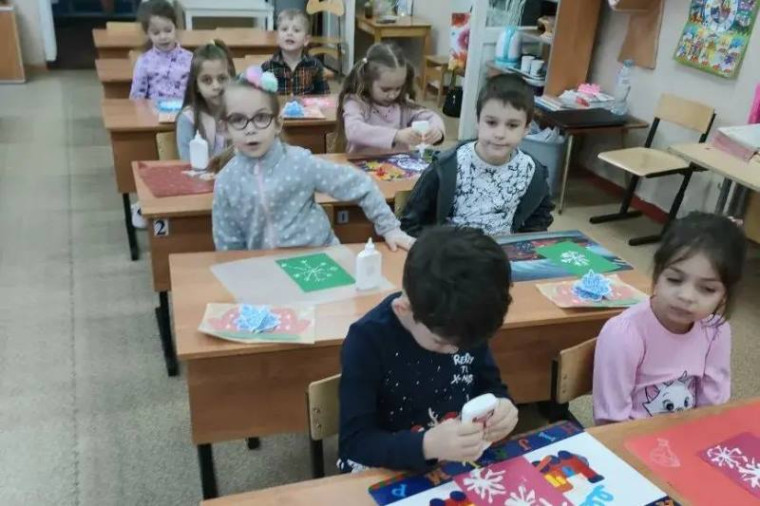 Детский сад встретил Всероссийский День снежинки весёлым тематическим праздником!.