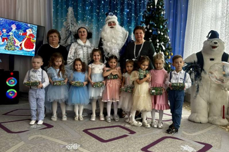 Новый год у дошколят.