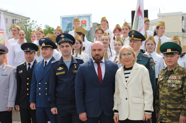 Парад юнармейских отрядов, посвященный Дню детских общественных объединений.