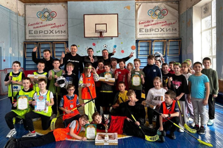 Первенство центра образования по флорболу.